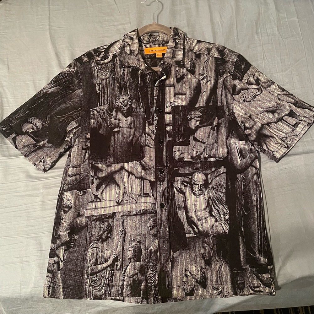 Urban Outfitters Renaissance Dark Academia Art Statue Museum Button Up M
